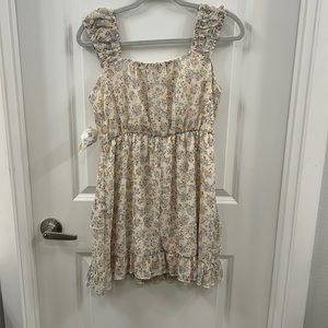 Floral creme ruffled dress with elastic waist